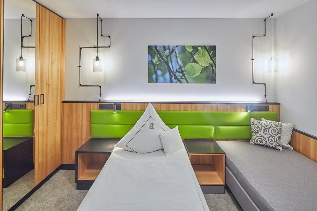Landhotel Naafs-Haeuschen Ломар Экстерьер фото